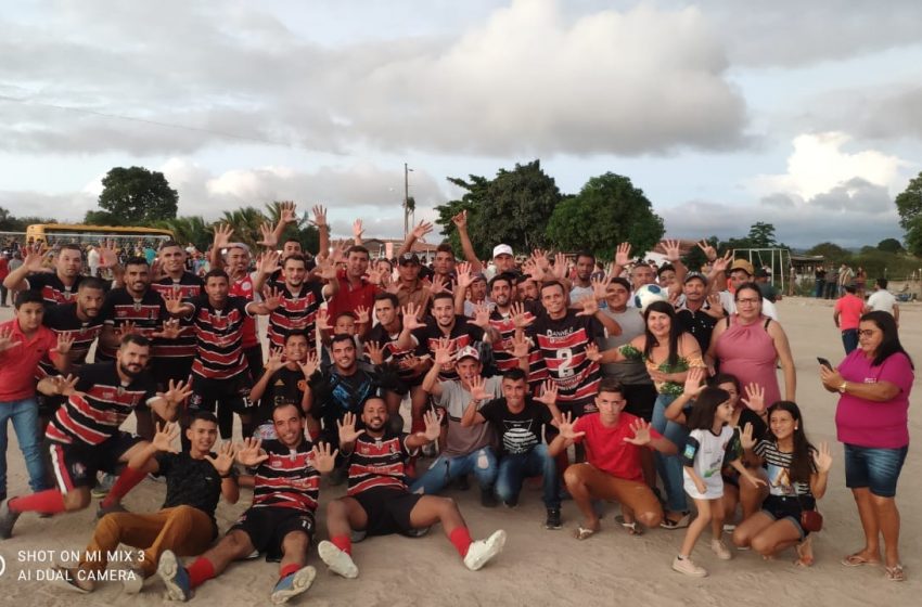  Santa Cruz do sítio Lagoa Grande é campeão da Copa da Amizade de Bom Conselho.