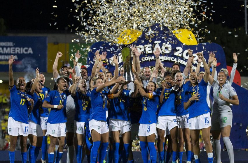 Futebol feminino: Brasil vence Copa América com 100% de aproveitamento.