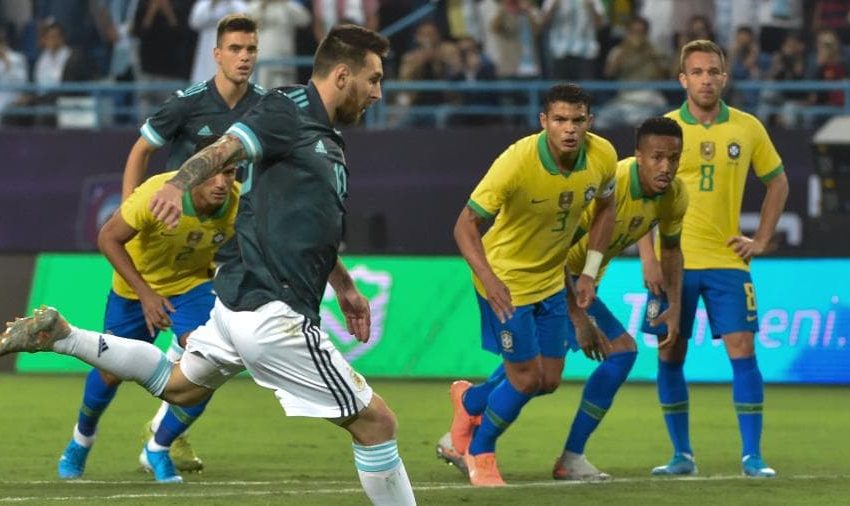  Messi terá mais um confronto contra o Brasil na carreira; confira os números do craque argentino.