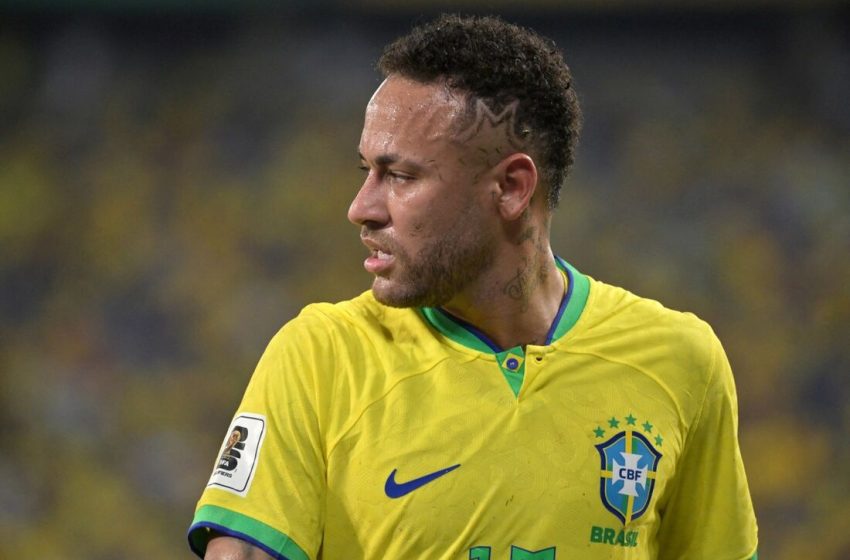  Neymar está fora da Copa América de 2024, afirma médico da seleção brasileira.