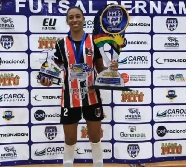  Atleta de Bom Conselho é campeã de futsal feminino pelo Santa Cruz de Belo Jardim.