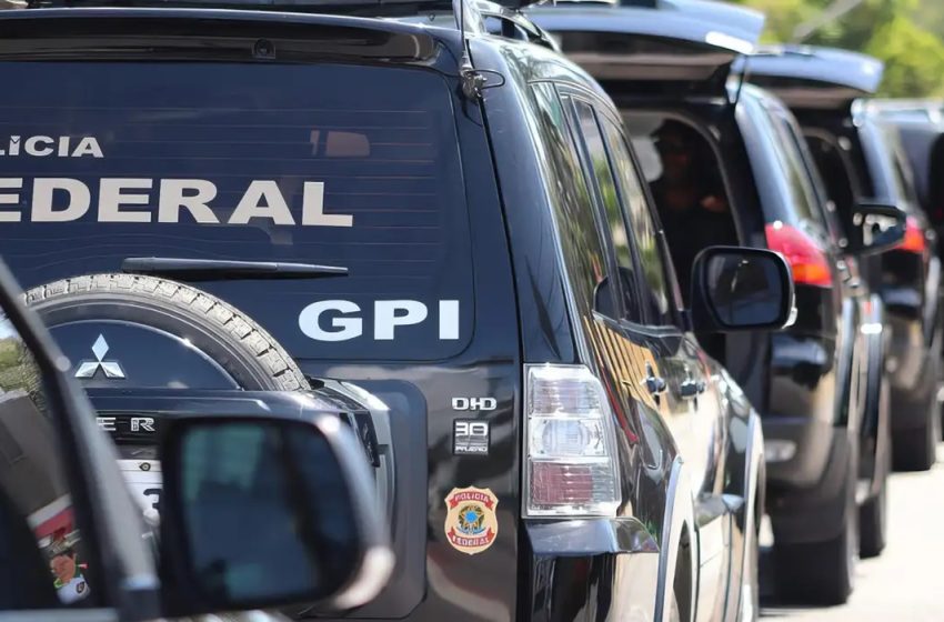  Polícia Federal combate garimpo ilegal na Bahia e em Pernambuco.