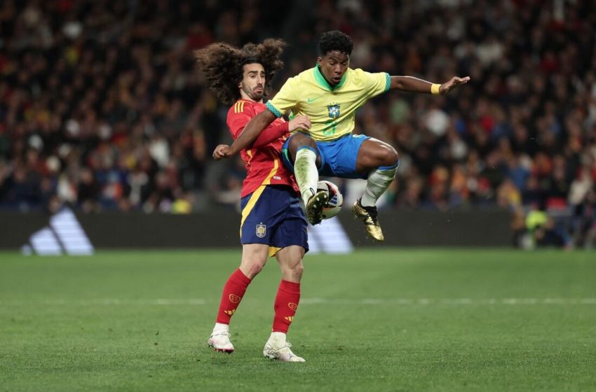  Com pênaltis duvidosos para Espanha, Brasil arranca empate no fim, em amistoso contra racismo.